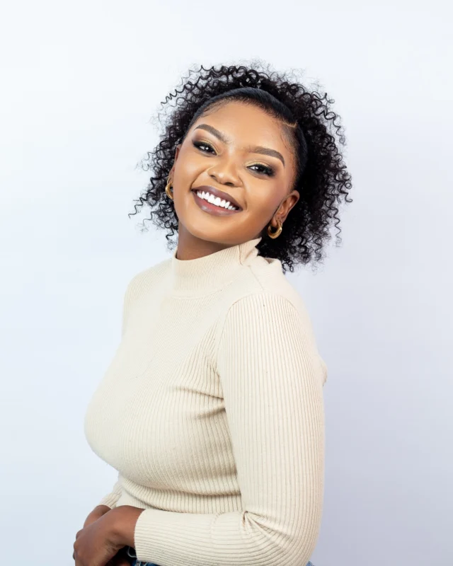 She’s curly, fierce, and full of attitude this Afro Kinky pony didn’t come to play, she came to SLAY!
Get yours before your mirror gets jealous. Available @clicks_sa and our website (link in bio)

#KinkyCrown #FluffAndFierce #PonytailPerfection #rubylovehair #clicks #fyp #trendingviral