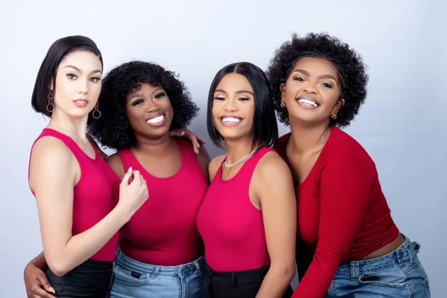 Different textures, same glow. Pick your fighter… or better yet, pick your hairstyle.
Available @clicks_sa and on our website. (Link in bio)

#RubyLoveHair #OwnYourCrown